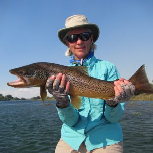 Patagonia Argentina Limay River Brown Women Aanglers Fly Fishing Andes Trout Fishing Argentina Limay Brown Women Anglers Fly Fishing Andes Angler Adventures