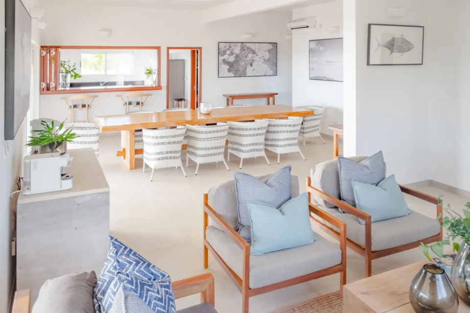 Open plan lounge and dining — Farquhar Atoll, Seychelles