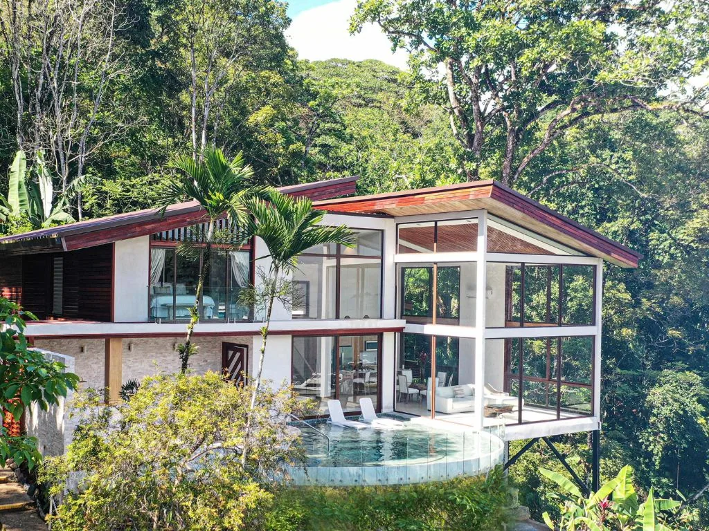 Villa exterior with pool in the jungle at Tropic Star Lodge, Panama
